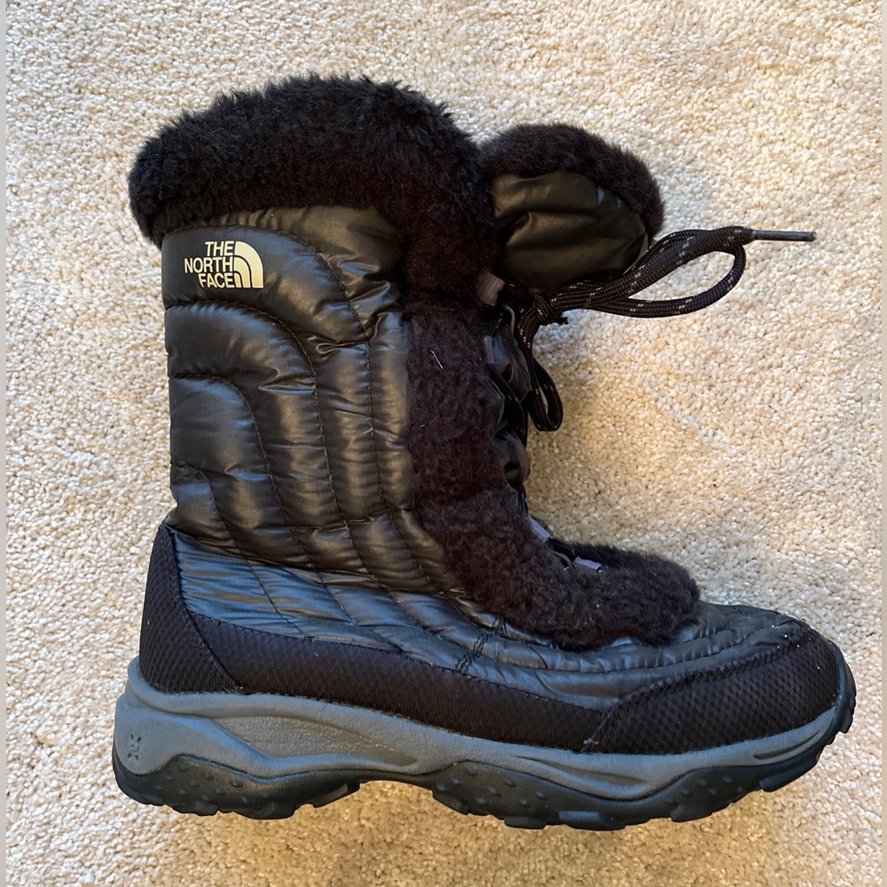 Black North Face Winter Boots
